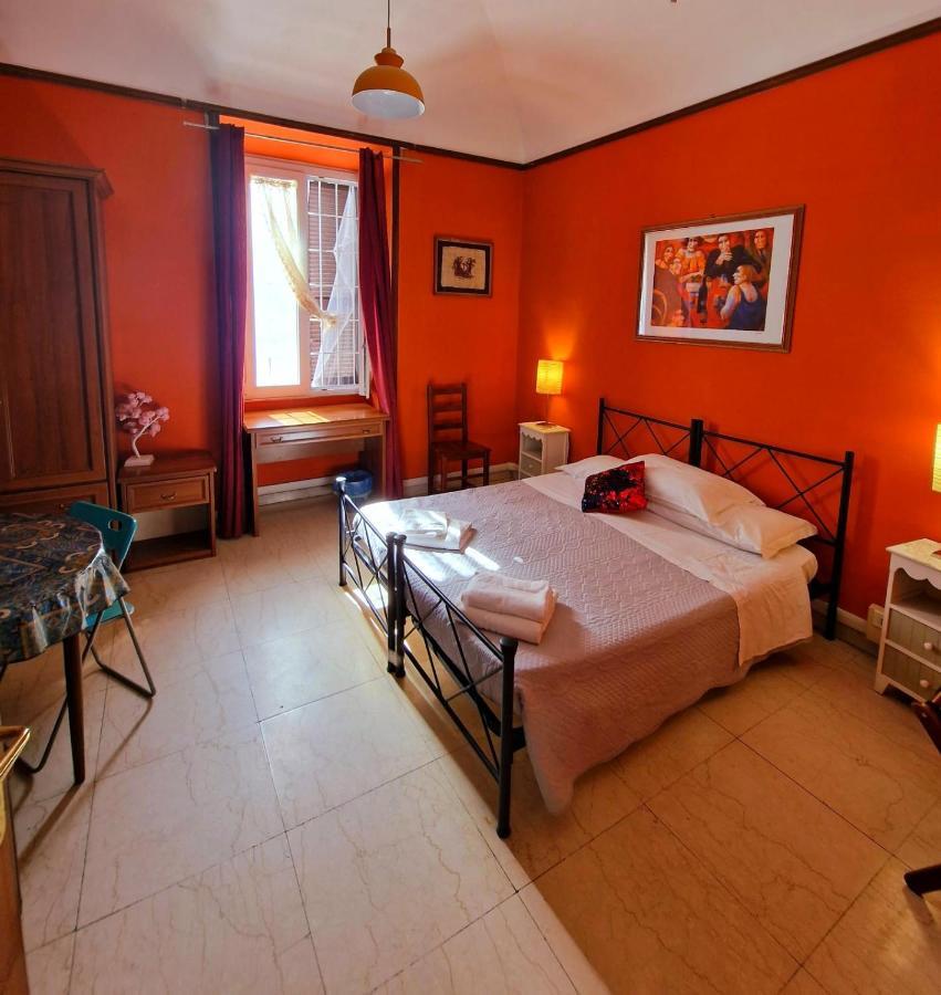 Casa Totti Bed & Breakfast Рим Екстериор снимка