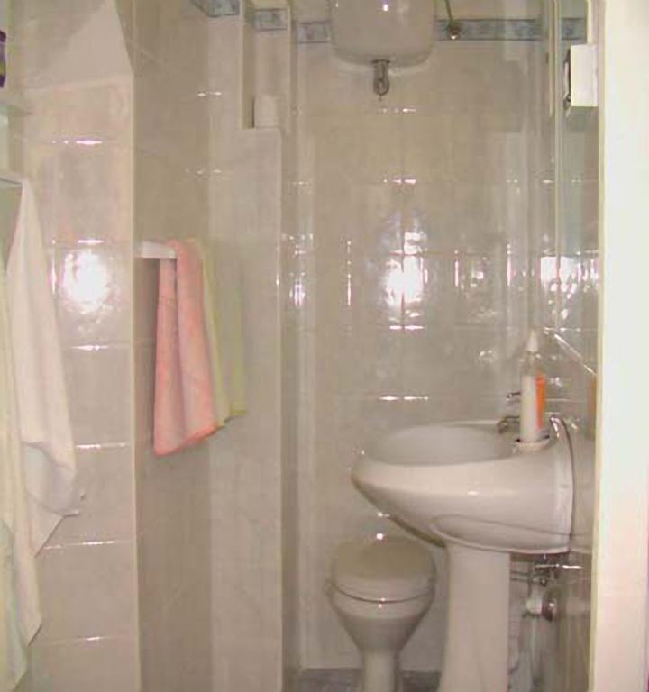 Casa Totti Bed & Breakfast Рим Екстериор снимка