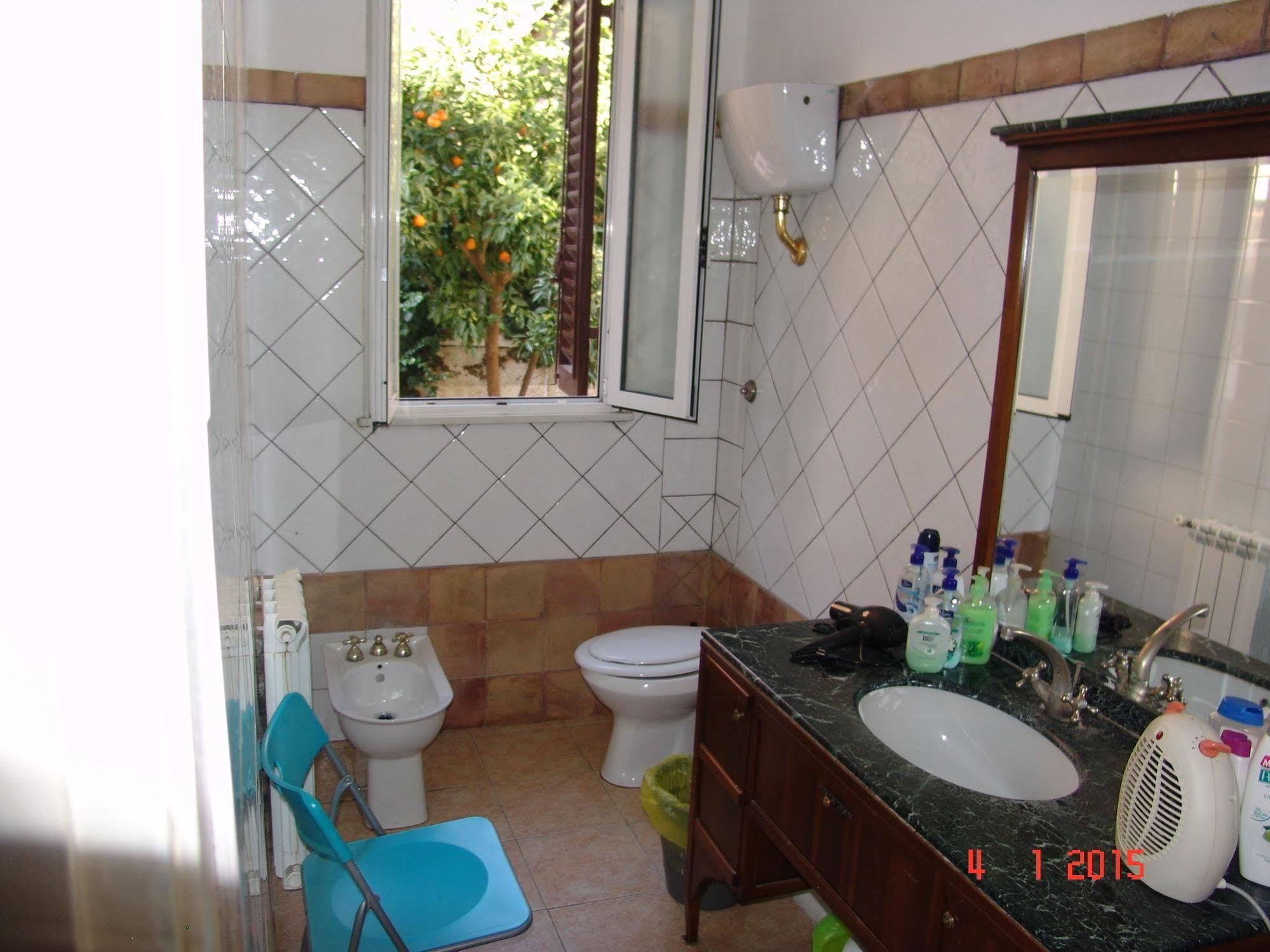 Casa Totti Bed & Breakfast Рим Екстериор снимка
