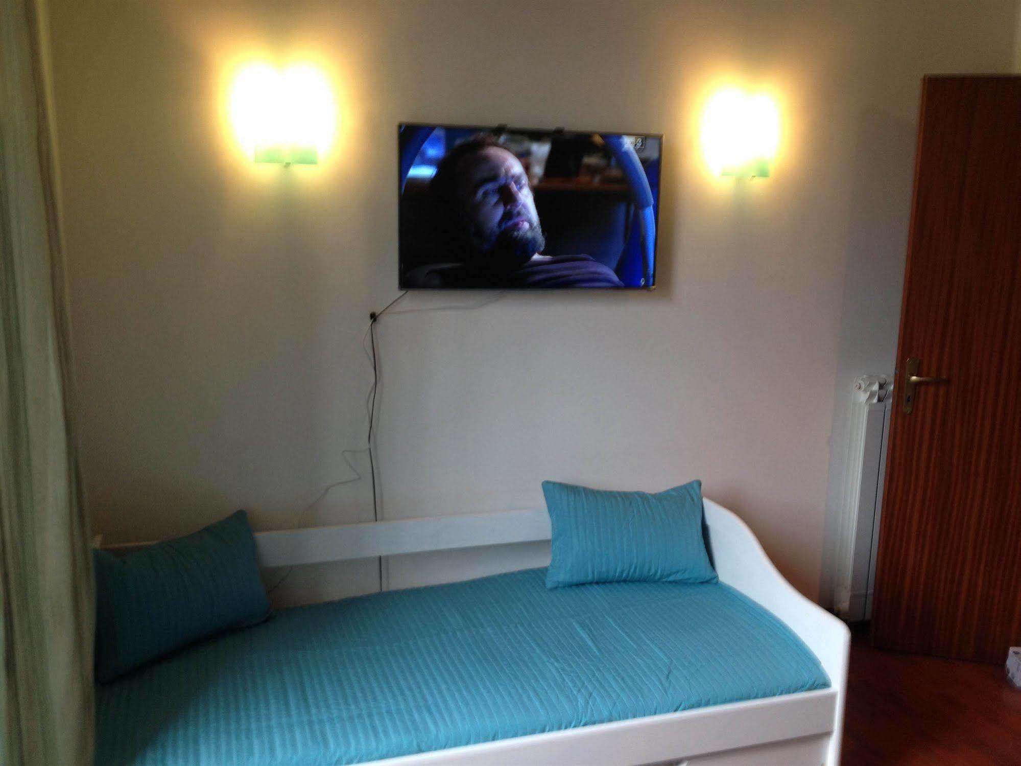 Casa Totti Bed & Breakfast Рим Екстериор снимка